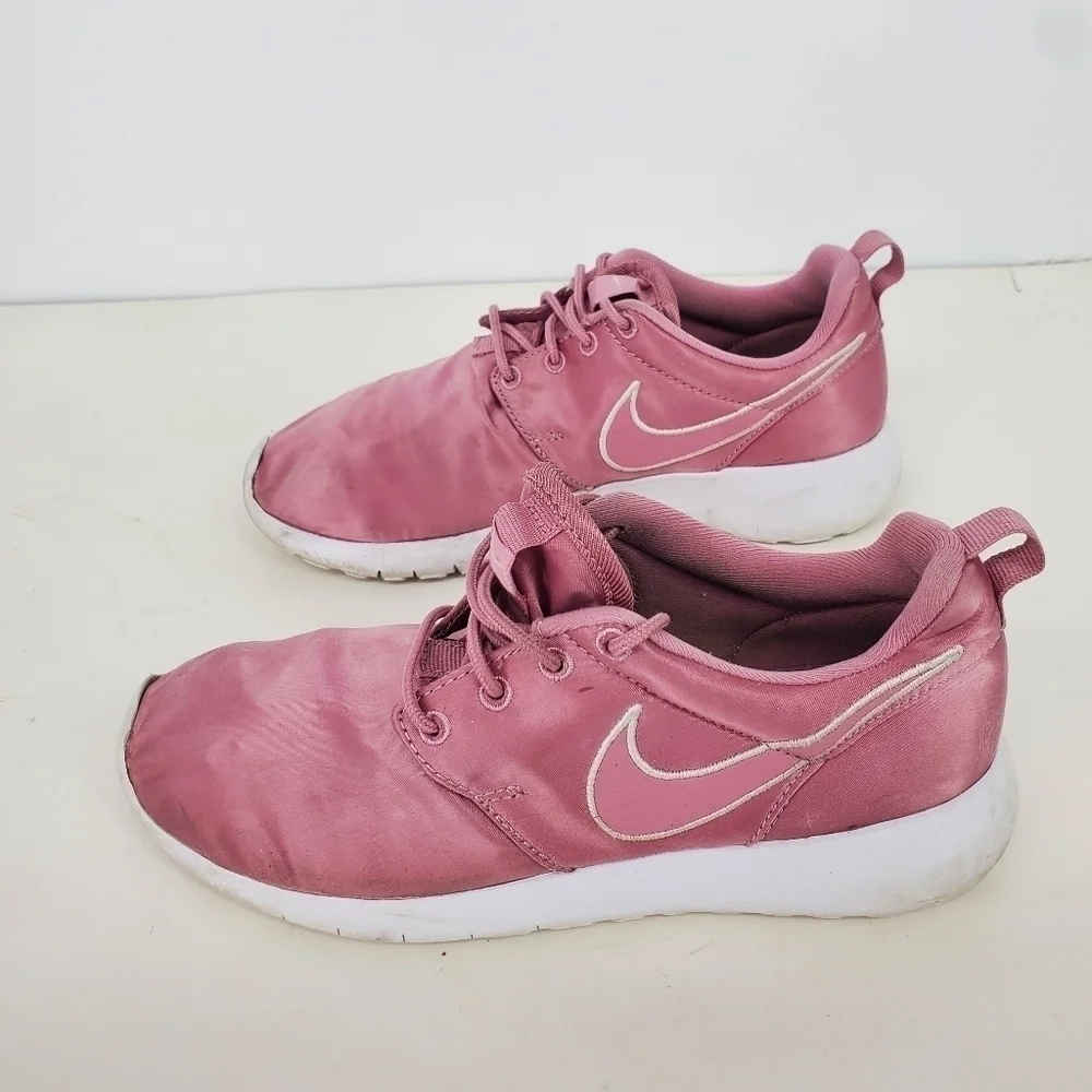 Nike Shoes 4 Youth Roshe Run One ‘Element Pink' 599729-618 Sneakers